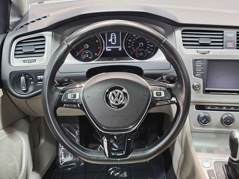 Used 2017 Volkswagen Golf Wolfsburg Edition image 11