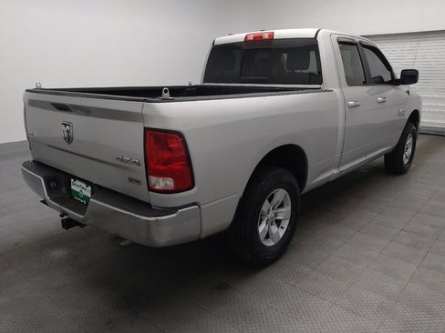 Used 2018 RAM 1500 Classic SLT AWD/4WD image 9