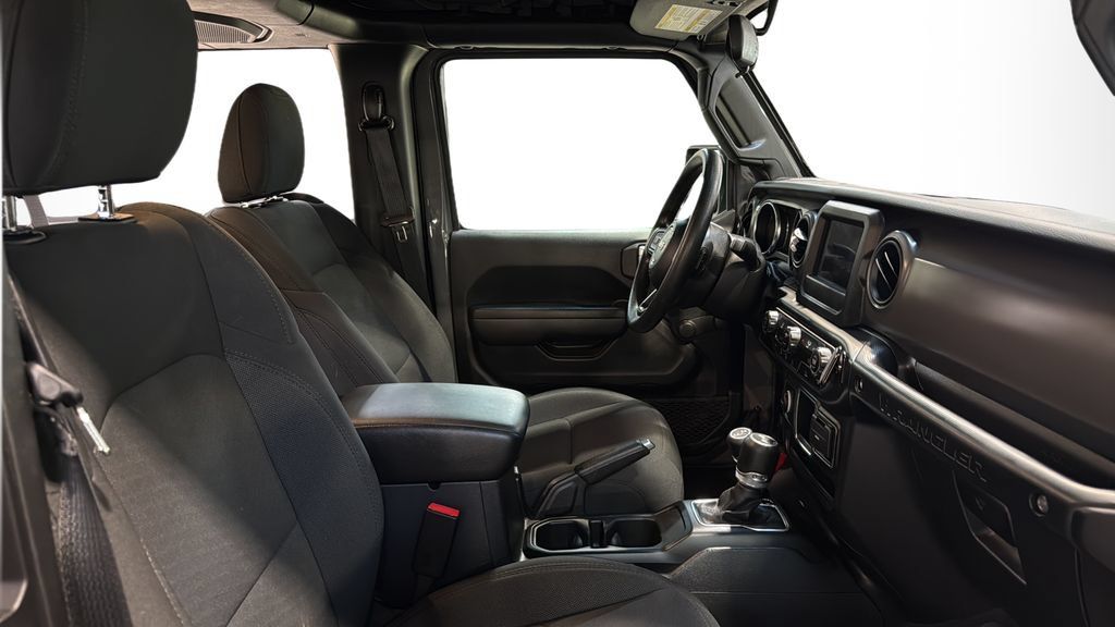 Used 2023 Jeep Wrangler Sport AWD/4WD image 11