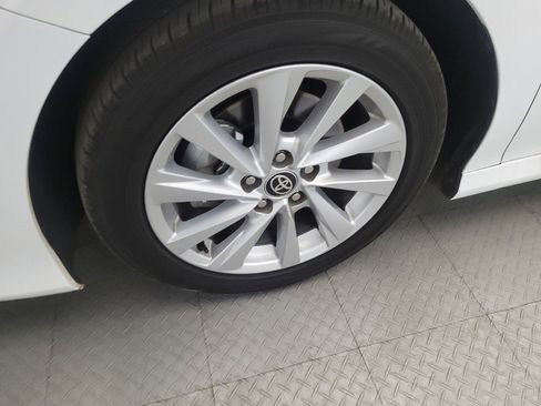 Used 2023 Toyota Camry LE image 31