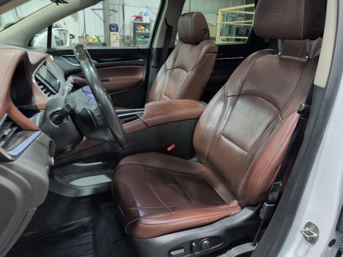 Used 2019 Buick Enclave Avenir w/ Avenir Technology Package image 7