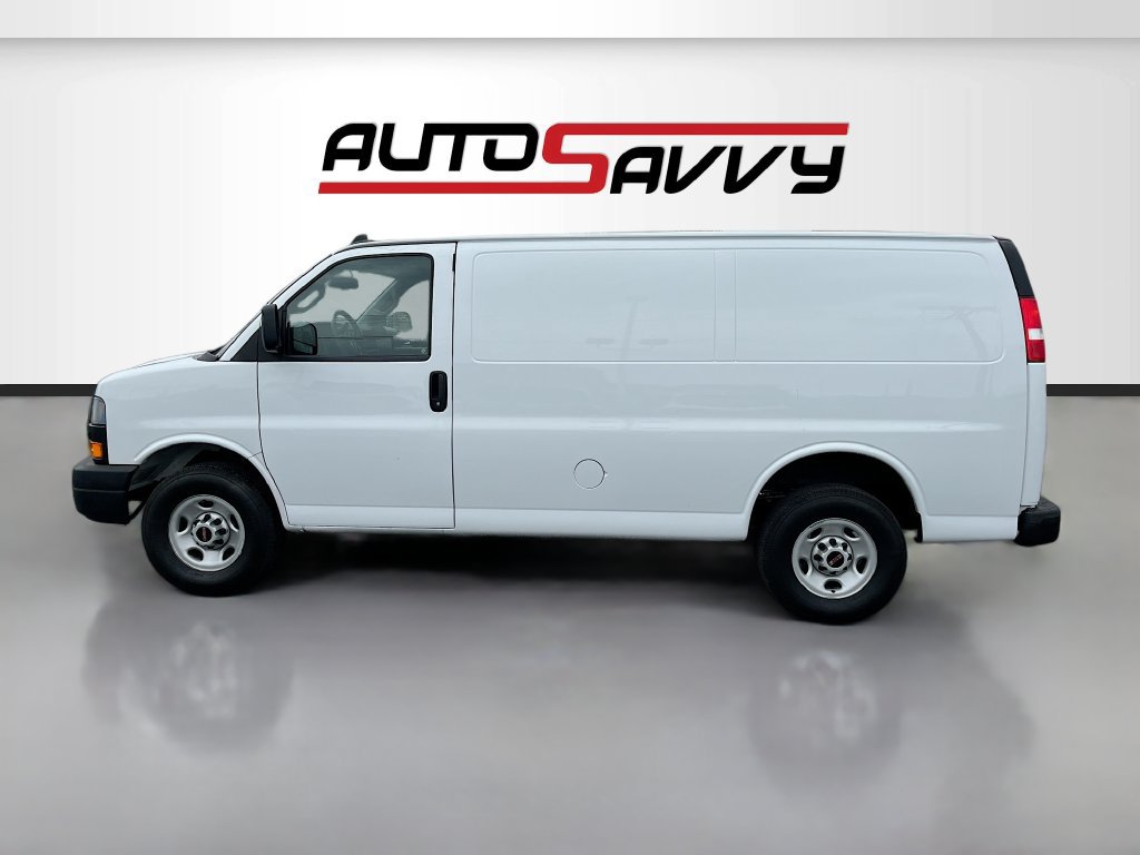 Used 2024 GMC Savana 2500 w/ Driver Convenience Package RWD image 4