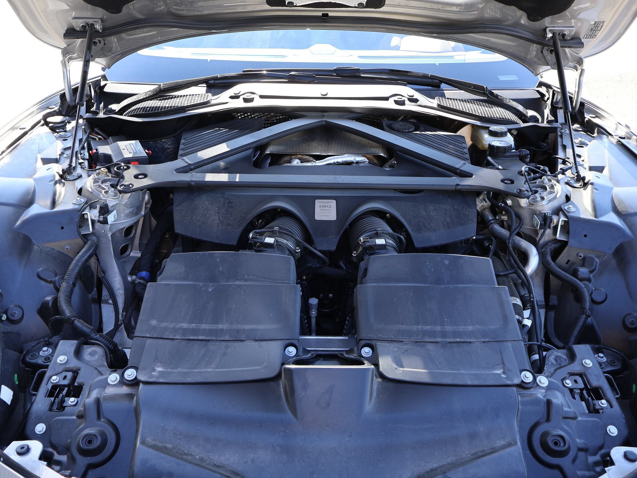 Used 2024 Aston Martin DB12 Convertible RWD image 25