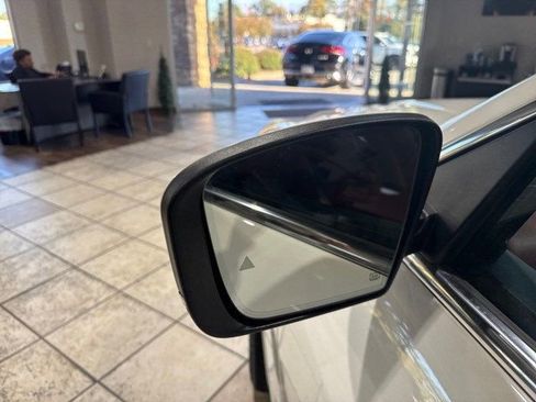 Used 2022 Maserati Levante GT image 8