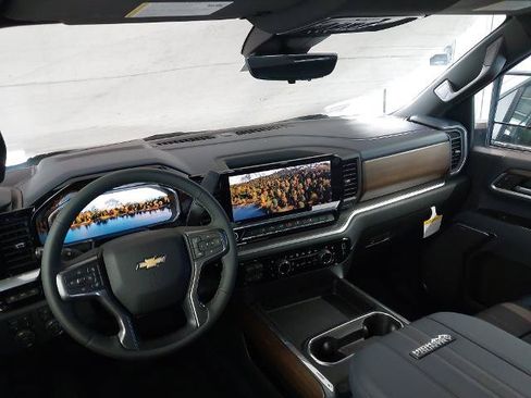 New 2026 Chevrolet Silverado 3500 High Country w/ High Country Premium Package AWD/4WD image 5