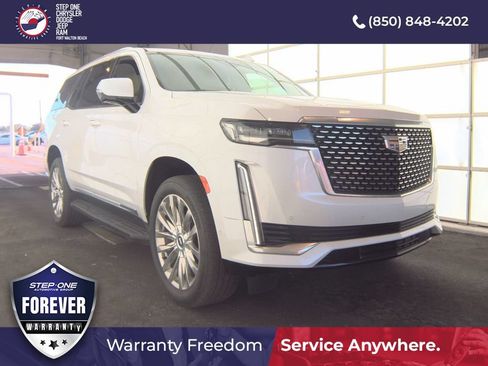 Used 2021 Cadillac Escalade Premium Luxury RWD image 3