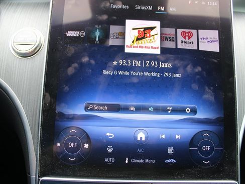 Certified 2025 Mercedes-Benz C 300 Sedan image 41