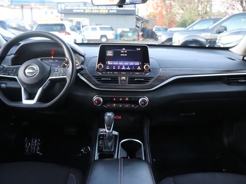 Used 2023 Nissan Altima 2.5 SV image 16