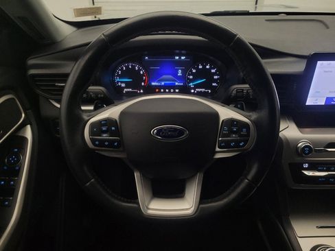 Used 2020 Ford Explorer XLT RWD image 22