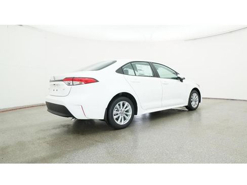 New 2026 Toyota Corolla LE FWD image 25