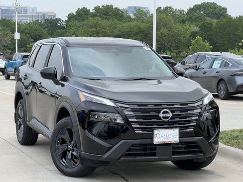 New 2026 Nissan Rogue SV FWD image 2