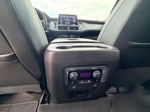 Used 2021 Chevrolet Tahoe High Country w/ Premium Package RWD image 30