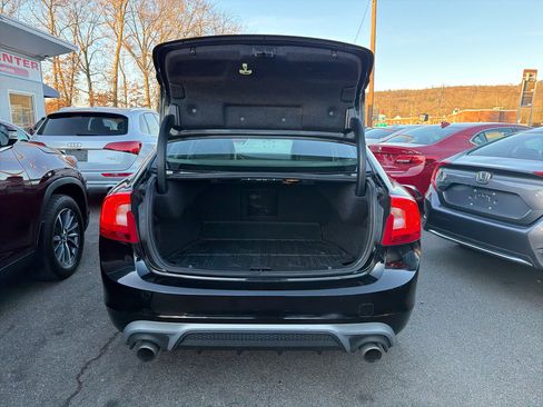 Used 2018 Volvo S60 T5 Dynamic w/ Protection Package image 11