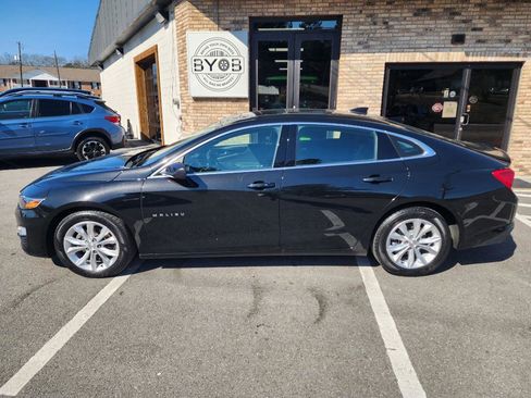 Used 2024 Chevrolet Malibu LT image 2