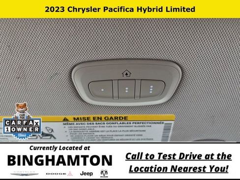 Used 2023 Chrysler Pacifica Limited FWD image 16
