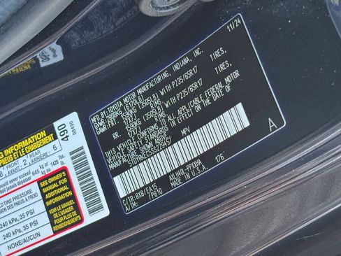 Used 2025 Toyota Sienna XLE FWD image 28