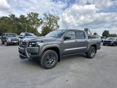 New 2026 Nissan Frontier SV w/ SV Convenience Package