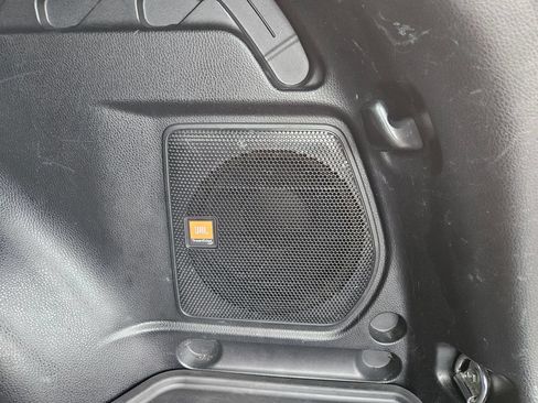 Used 2018 Toyota RAV4 SE w/ Advanced Technology Package AWD/4WD image 15