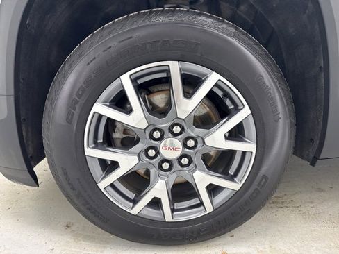 Used 2023 GMC Acadia SLT image 40
