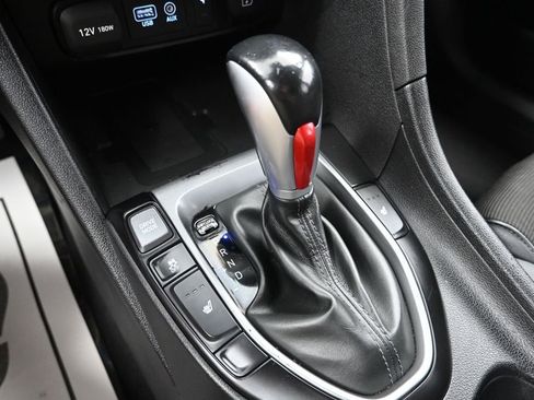 Used 2019 Hyundai Veloster 2.0 Premium FWD image 24