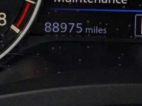Used 2019 Nissan Altima 2.5 SR w/ SR Premium Package FWD image 7