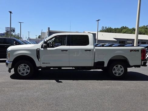 Used 2025 Ford F250 XLT w/ FX4 Off-Road Package AWD/4WD image 5