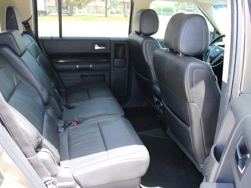 Used 2013 Ford Flex SEL FWD image 21
