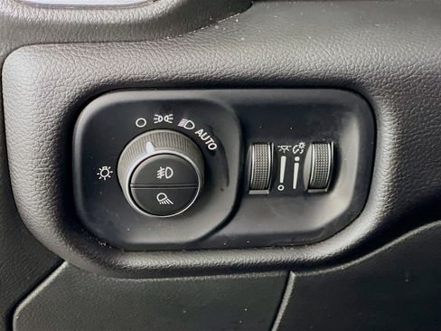 Used 2024 RAM 2500 Laramie w/ Safety Group image 17