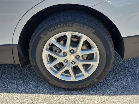 Used 2023 Chevrolet Equinox LS w/ LS Convenience Package FWD image 10