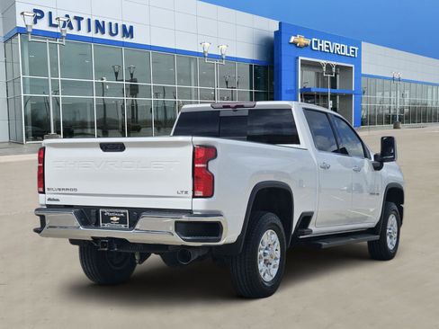Used 2024 Chevrolet Silverado 2500 LTZ w/ LTZ Convenience Package AWD/4WD image 5