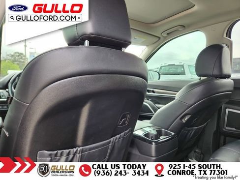 Used 2022 Kia Telluride EX w/ EX Premium Package image 15