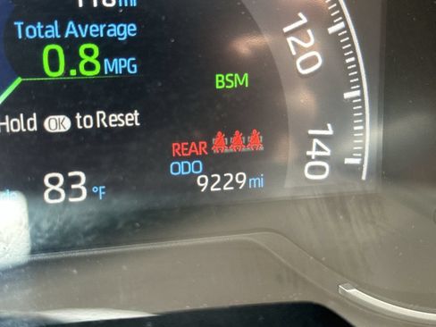 Used 2024 Toyota RAV4 LE AWD/4WD image 24