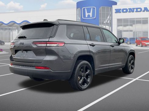 Used 2023 Jeep Grand Cherokee L Laredo image 9