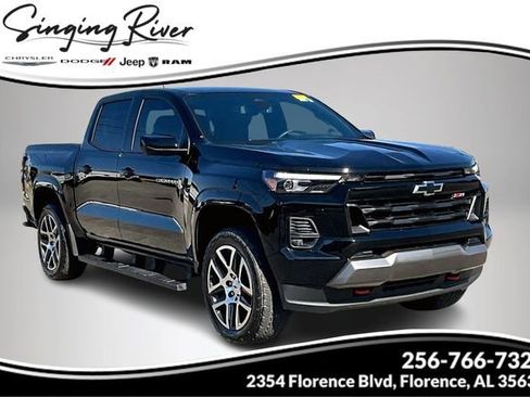 Used 2024 Chevrolet Colorado Z71 w/ Z71 Convenience Package 2 image 1