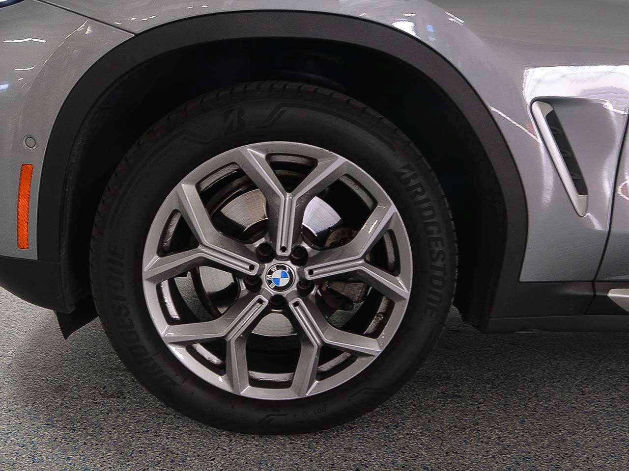 Used 2024 BMW X3 sDrive30i w/ Convenience Package RWD image 5
