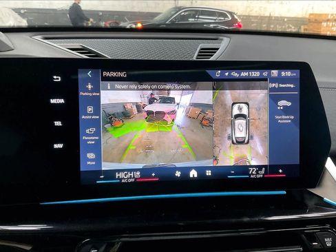 Used 2025 BMW X2 xDrive28i w/ Technology Package image 23