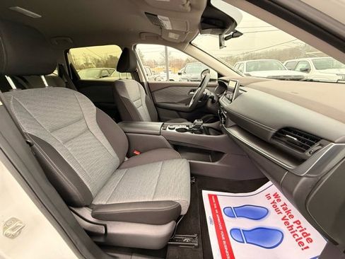 Certified 2023 Nissan Rogue SV image 20