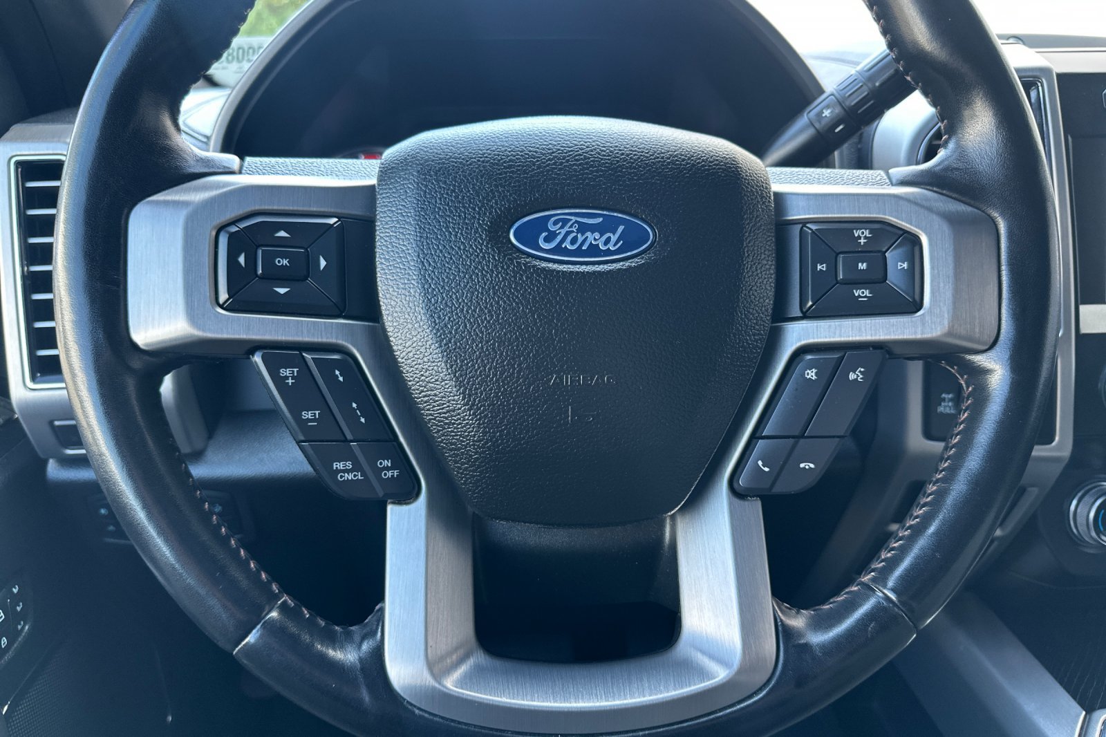 Used 2021 Ford F250 Platinum w/ Tremor Off-Road Package AWD/4WD image 23