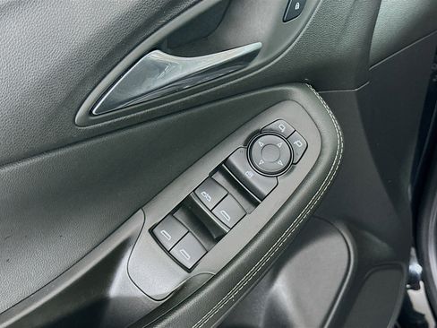 Used 2025 Buick Encore GX Preferred image 15