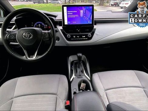 Used 2025 Toyota Corolla SE w/ SE Premium Package image 15