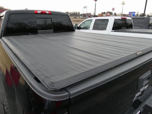 Used 2018 Chevrolet Silverado 2500 High Country w/ Duramax Plus Package image 8