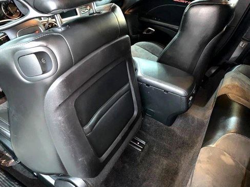 Used 2018 Dodge Challenger R/T Scat Pack w/ Leather Interior Group RWD image 41