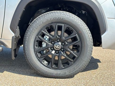 New 2026 Toyota Tundra SR5 image 8