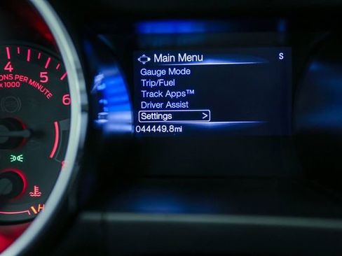 Used 2017 Ford Mustang GT Premium w/ GT Performance Package RWD image 9