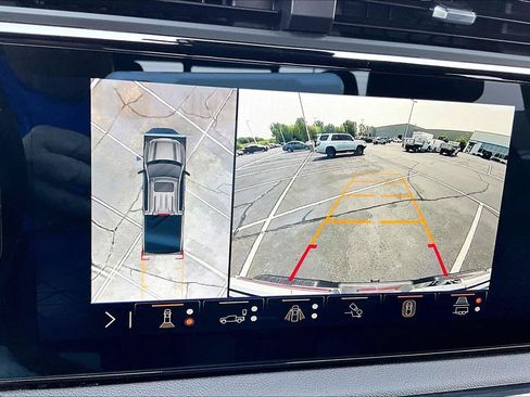 Used 2024 GMC Sierra 1500 AT4 w/ AT4 Preferred Package AWD/4WD image 22