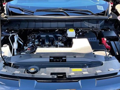 New 2026 Nissan Pathfinder SV image 11