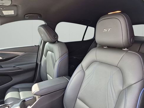 Used 2024 Buick Envista Sport Touring w/ Convenience I Package image 30