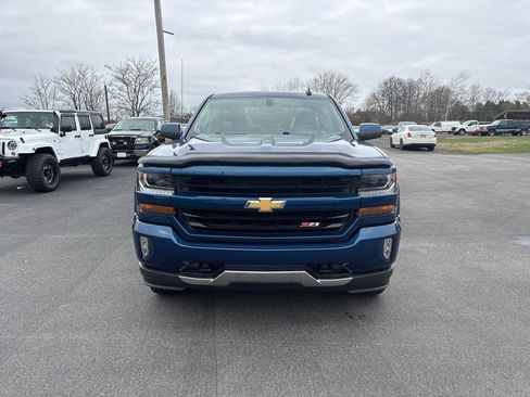 Used 2018 Chevrolet Silverado 1500 LT w/ All Star Edition AWD/4WD image 9