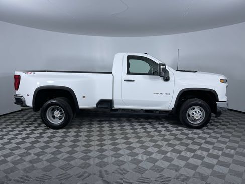 Used 2025 Chevrolet Silverado 3500 W/T AWD/4WD image 10