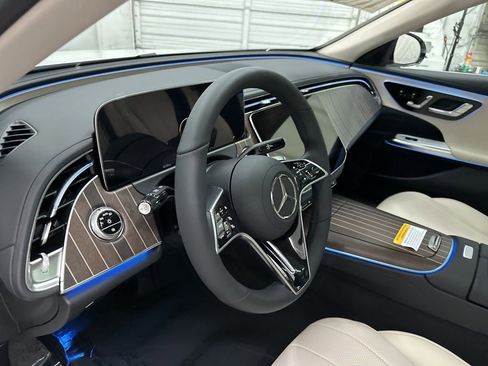 Used 2026 Mercedes-Benz E 350 Sedan image 9